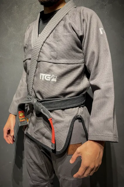 Kimono Adulto In The Guard