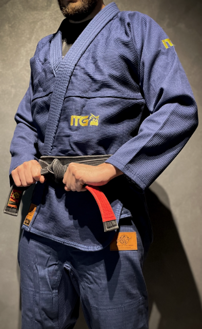 Kimono Adulto In The Guard
